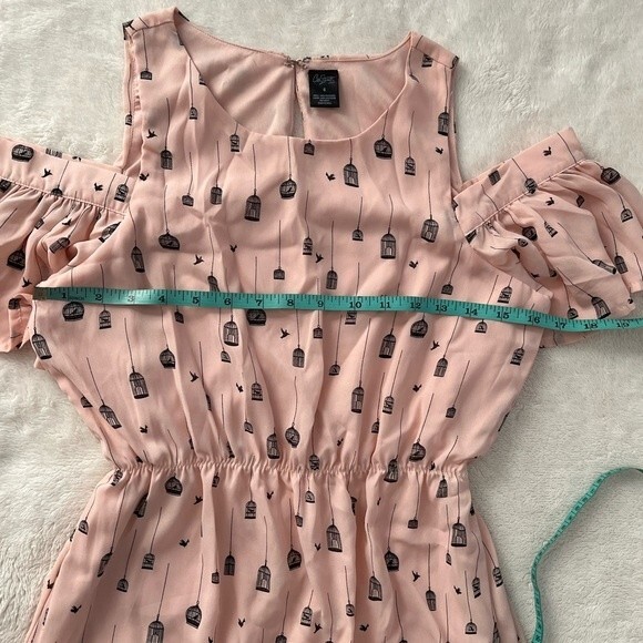 City Streets Cold Ruffle Shoulder Light  Pink Birdcage Printed Dress - Picture 10 of 12